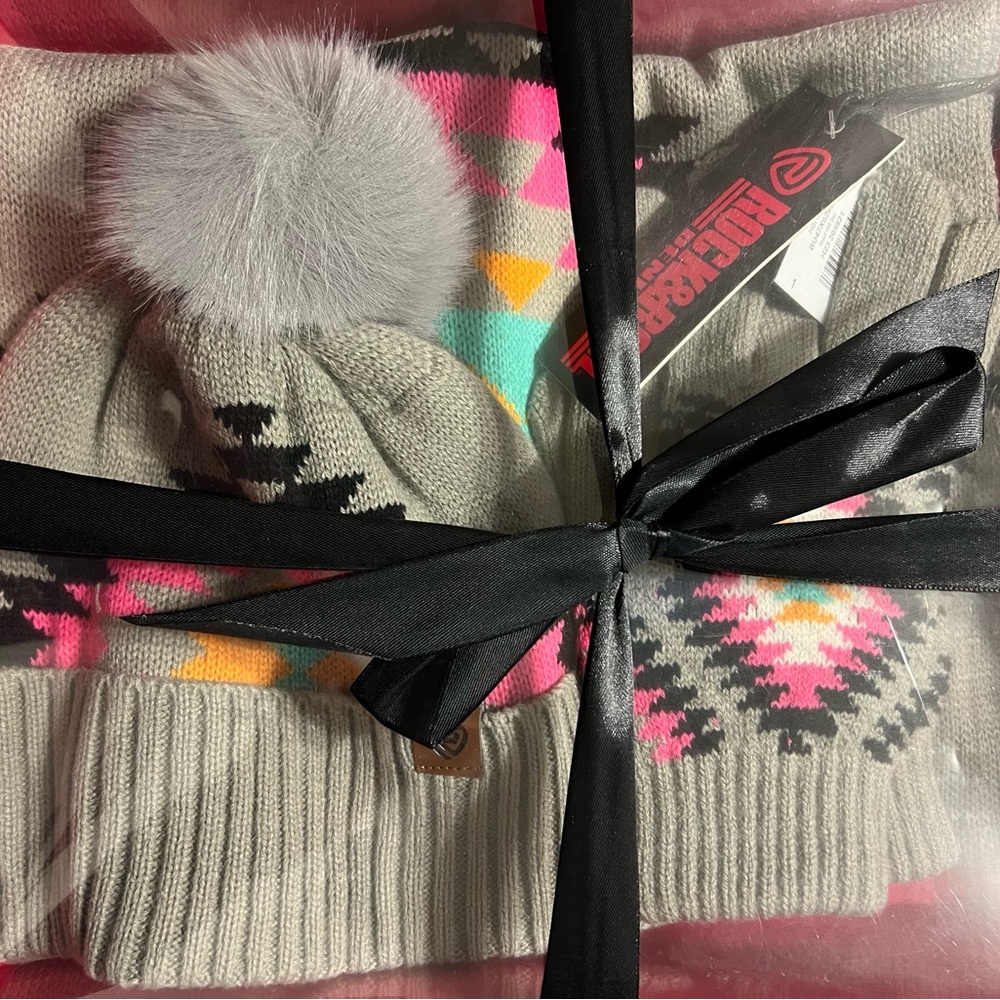 WOMEN'S ROCK & ROLL Scarf Gift Set โ Hot Pink - Picture 3 of 13
